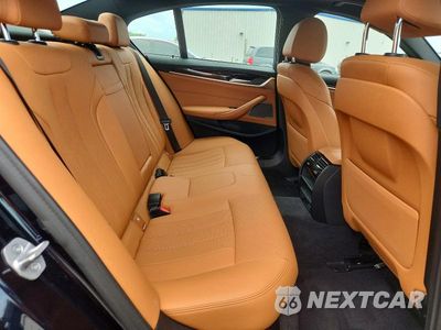 Zdjęcie 10 z 12 samochodu: 2022 BMW 530E VIN:WBA13AG01NCK64161 - miniatura