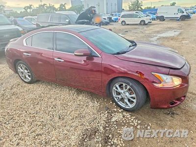 Czwarte zdjęcie samochodu z boku: 2012 NISSAN MAXIMA 3.5 S VIN:1N4AA5APXCC867067 - miniatura