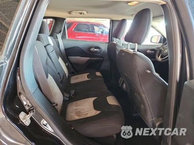 Zdjęcie 11 z 13 samochodu: 2014 JEEP CHEROKEE SPORT VIN:1C4PJLAB1EW245312 - miniatura