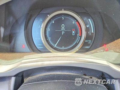Zdjęcie 9 z 12 samochodu: 2017 LEXUS IS 200T VIN:JTHBA1D29H5055938 - miniatura