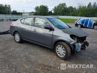 Czwarte zdjęcie samochodu z boku: 2016 NISSAN VERSA 1.6 SV VIN:3N1CN7AP5GL904140 - miniatura