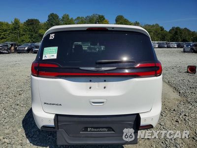 Zdjęcie 11 z 26 samochodu: 2024 CHRYSLER PACIFICA TOURING VIN:2C4RC1FG2RR120569 - miniatura