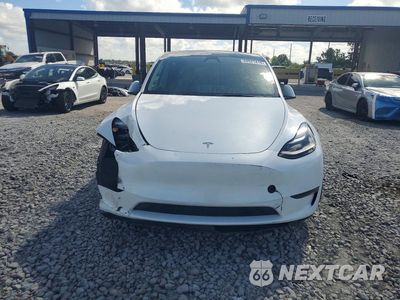 Piąte zdjęcie samochodu w środku: 2024 TESLA MODEL Y VIN:7SAYGDEE5RA286405 - miniatura
