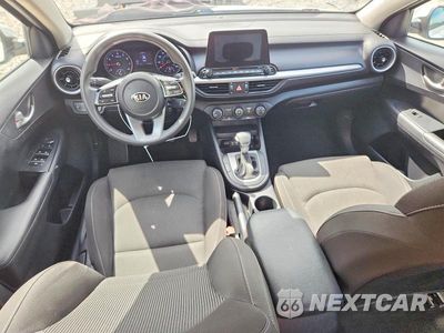 Zdjęcie 8 z 13 samochodu: 2020 KIA FORTE LXS VIN:3KPF24AD9LE165120 - miniatura