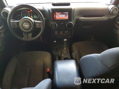 Zdjęcie 8 z 14 samochodu: 2017 JEEP WRANGLER UNLIMITED SPORT VIN:1C4BJWDG8HL570175 - miniatura