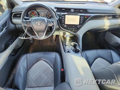 Zdjęcie 8 z 12 samochodu: 2019 TOYOTA CAMRY HYBRID XLE VIN:4T1B21HK0KU013272 - miniatura