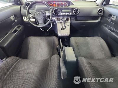 Zdjęcie 8 z 13 samochodu: 2008 TOYOTA SCION XB VIN:JTLKE50E481056679 - miniatura