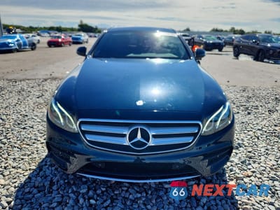 Piąte zdjęcie samochodu w środku: 2017 MERCEDES-BENZ E 300 4MATIC VIN:WDDZF4KB4HA087411 - miniatura