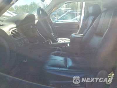 Zdjęcie 7 z 12 samochodu: 2013 CHEVROLET SUBURBAN K1500 LT VIN:1GNSKJE70DR267422 - miniatura