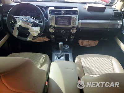 Zdjęcie 8 z 14 samochodu: 2017 TOYOTA 4RUNNER SR5 VIN:JTEBU5JR2H5432171 - miniatura