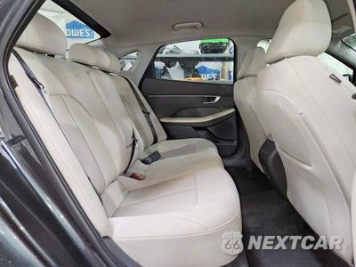 Zdjęcie 10 z 12 samochodu: 2025 HYUNDAI SONATA SEL VIN:KMHL64JAXSA510746 - miniatura