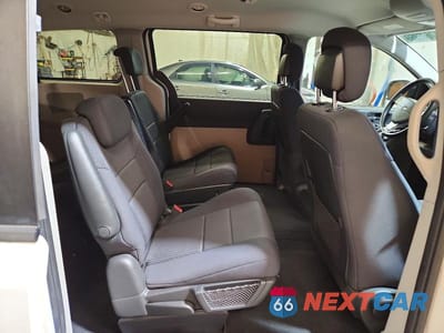 Zdjęcie 11 z 14 samochodu: 2010 DODGE GRAND CARAVAN SE VIN:2D4RN4DE2AR332795 - miniatura