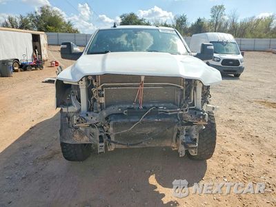 Piąte zdjęcie samochodu w środku: 2024 RAM 2500 TRADESMAN VIN:3C6UR5HL0RG365782 - miniatura