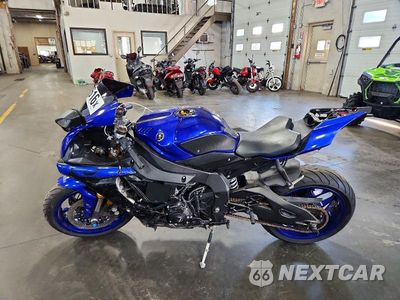 Trzecie zdjęcie samochodu z tyłu: 2019 YAMAHA YZFR1 VIN:JYARN39EXKA004588 - miniatura