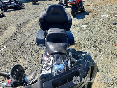 Piąte zdjęcie samochodu w środku: 2019 HARLEY-DAVIDSON FLHTCU VIN:1HD1FCC12KB640306 - miniatura