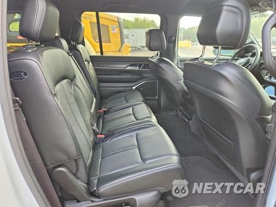 Zdjęcie 11 z 13 samochodu: 2024 JEEP WAGONEER SERIES II VIN:1C4SJVBPXRS115154 - miniatura