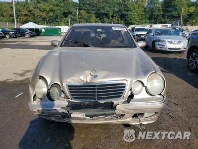 Piąte zdjęcie samochodu w środku: 2000 MERCEDES-BENZ E 320 VIN:WDBJF65J2YB126334 - miniatura