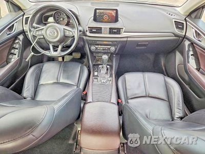 Zdjęcie 8 z 12 samochodu: 2018 MAZDA 3 TOURING VIN:3MZBN1V30JM251048 - miniatura