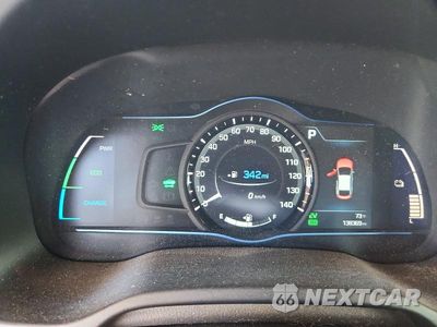 Zdjęcie 9 z 12 samochodu: 2018 HYUNDAI IONIQ SEL VIN:KMHC75LC5JU070269 - miniatura