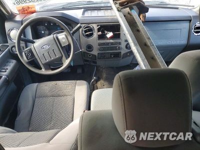 Zdjęcie 8 z 13 samochodu: 2012 FORD F450 SUPER DUTY VIN:1FT8W4DT8CEA05614 - miniatura