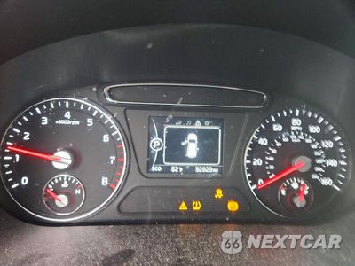 Zdjęcie 9 z 13 samochodu: 2017 KIA SORENTO LX VIN:5XYPG4A34HG288119 - miniatura