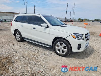Czwarte zdjęcie samochodu z boku: 2019 MERCEDES-BENZ GLS 450 4MATIC VIN:4JGDF6EE0KB198542 - miniatura