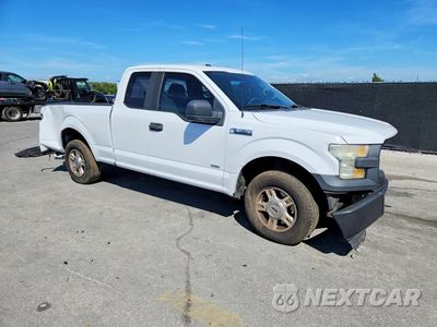 Czwarte zdjęcie samochodu z boku: 2016 FORD F150 SUPER CAB VIN:1FTEX1CG2GKE77270 - miniatura