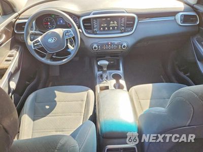 Zdjęcie 8 z 14 samochodu: 2020 KIA SORENTO S VIN:5XYPG4A50LG643359 - miniatura