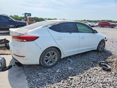 Trzecie zdjęcie samochodu z tyłu: 2017 HYUNDAI ELANTRA SE VIN:5NPD84LF6HH037506 - miniatura