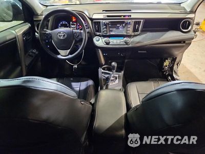 Zdjęcie 8 z 13 samochodu: 2018 TOYOTA RAV4 XLE VIN:2T3WFREV0JW510069 - miniatura