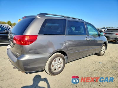 Trzecie zdjęcie samochodu z tyłu: 2004 TOYOTA SIENNA XLE 7 PASSENGER VIN:5TDZA22C04S010988 - miniatura