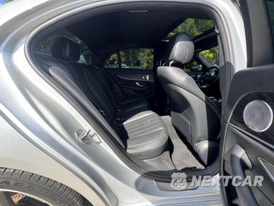 Zdjęcie 6 z 13 samochodu: 2017 MERCEDES-BENZ E 300 4MATIC VIN:WDDZF4KB8HA244034 - miniatura