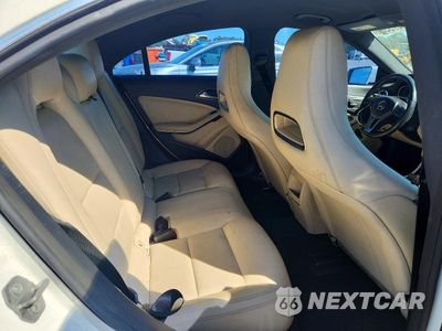 Zdjęcie 10 z 12 samochodu: 2014 MERCEDES-BENZ CLA 250 VIN:WDDSJ4EB3EN037924 - miniatura