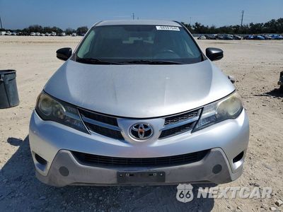 Piąte zdjęcie samochodu w środku: 2015 TOYOTA RAV4 LE VIN:2T3BFREV2FW332672 - miniatura