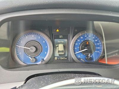 Zdjęcie 9 z 14 samochodu: 2018 TOYOTA SIENNA LE VIN:5TDKZ3DC2JS940240 - miniatura