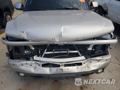 Zdjęcie 12 z 13 samochodu: 2006 CHEVROLET SUBURBAN K1500 VIN:3GNFK16Z76G115223 - miniatura