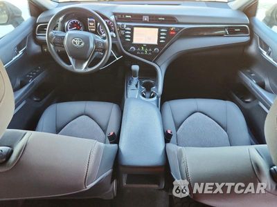 Zdjęcie 8 z 13 samochodu: 2020 TOYOTA CAMRY LE VIN:4T1C11AK2LU364154 - miniatura