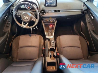 Zdjęcie 8 z 13 samochodu: 2019 TOYOTA YARIS LE VIN:3MYDLBYV8KY501409 - miniatura