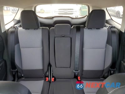 Zdjęcie 10 z 13 samochodu: 2018 FORD ESCAPE SE VIN:1FMCU9GD4JUD29496 - miniatura