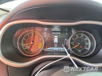 Zdjęcie 9 z 13 samochodu: 2016 JEEP CHEROKEE OVERLAND VIN:1C4PJMJS0GW364946 - miniatura
