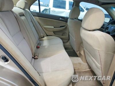 Zdjęcie 10 z 12 samochodu: 2004 HONDA ACCORD LX VIN:1HGCM563X4A114797 - miniatura
