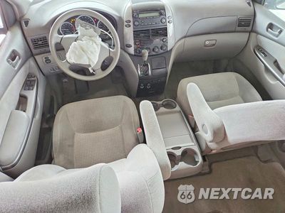 Zdjęcie 8 z 14 samochodu: 2006 TOYOTA SIENNA CE 8 PASSENGER VIN:5TDZA23C96S577900 - miniatura