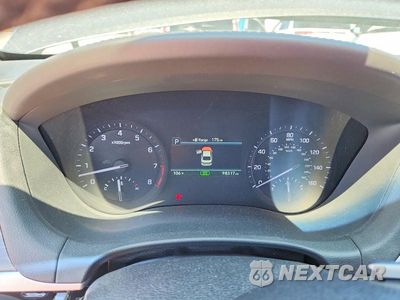 Zdjęcie 9 z 12 samochodu: 2019 GENESIS G80 3.8 VIN:KMHGN4JE7KU296482 - miniatura