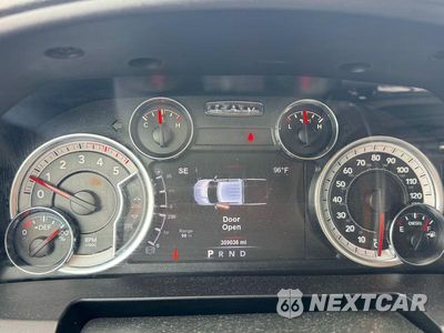 Zdjęcie 8 z 10 samochodu: 2018 RAM 5500 VIN:3C7WRMDL8JG280262 - miniatura