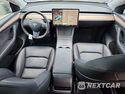 Zdjęcie 8 z 14 samochodu: 2024 TESLA MODEL Y VIN:7SAYGAEE4RF986398 - miniatura