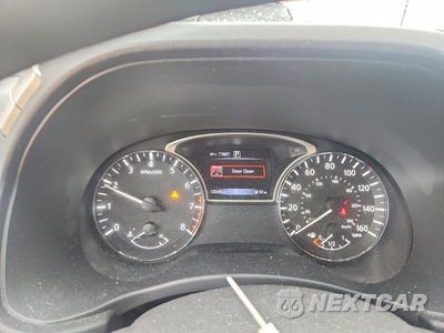 Zdjęcie 9 z 13 samochodu: 2020 NISSAN PATHFINDER S VIN:5N1DR2AM2LC621906 - miniatura