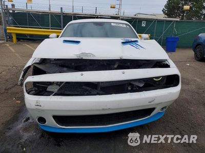 Piąte zdjęcie samochodu w środku: 2017 DODGE CHALLENGER SXT VIN:2C3CDZAG3HH659185 - miniatura