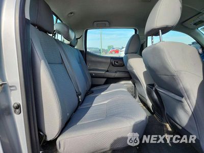 Zdjęcie 10 z 12 samochodu: 2018 TOYOTA TACOMA SR V6 VIN:5TFCZ5AN6JX131758 - miniatura