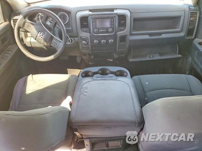 Zdjęcie 8 z 12 samochodu: 2014 RAM 1500 ST VIN:1C6RR6KGXES456150 - miniatura