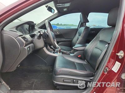 Zdjęcie 7 z 12 samochodu: 2017 HONDA ACCORD SPORT SPECIAL EDITION VIN:1HGCR2F13HA102494 - miniatura
